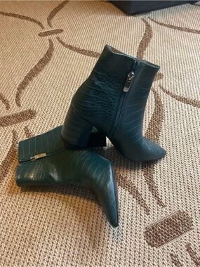 Steve Madden Dark Green Croc-Embossed Ankle Booties with Block Heel